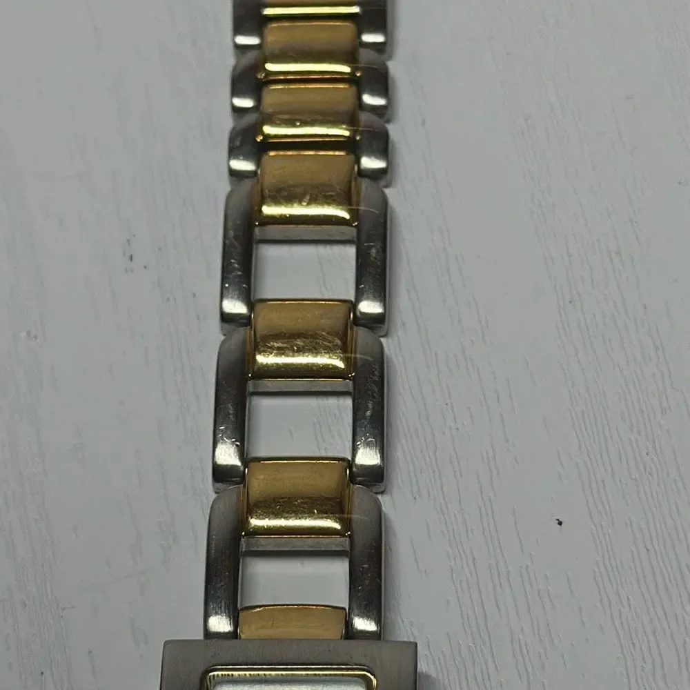 Fossil ES-9246 Ladies Womens Gold Silver Stainless‎ Steel Watch Needs BATTERY